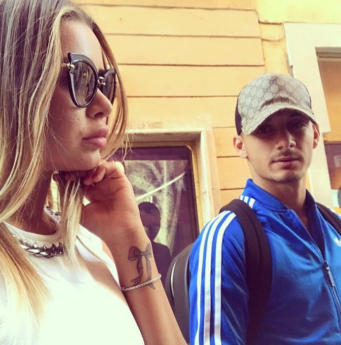 Iubita lui Alex Mitriță este mereu alături de el, indiferent unde joacă