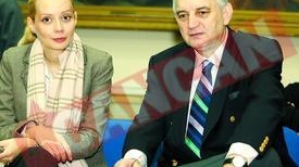 Csenge Frunda nu vrea sa fie "fata lu' tata"