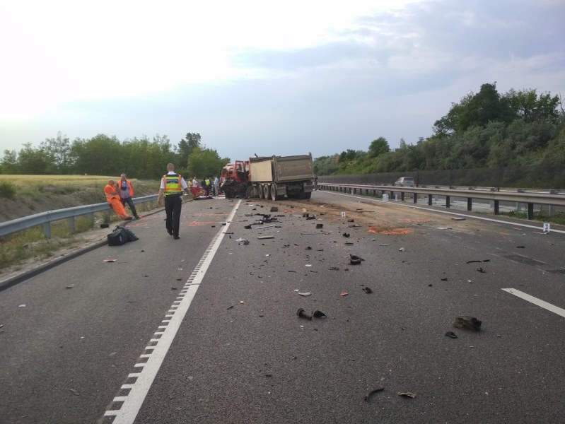 Mărturia cutremurătoare a şoferului care a filmat accidentul din Ungaria, în urma căruia au murit 7 români