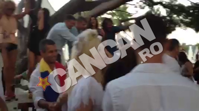 VIDEO Loredana si Remus Truica au incins o hora la Saint Tropez! Milionarul n-a scapat-o nicio clipa din ochi pe artista!
