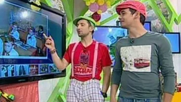 VIDEO Razvani si Dani au facut misto unul de celalalt si au ras copios! Vezi cum aratau in copilarie si ce intepaturi si-au spus