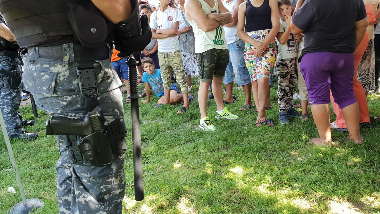Polițiștii au împânzit zona
