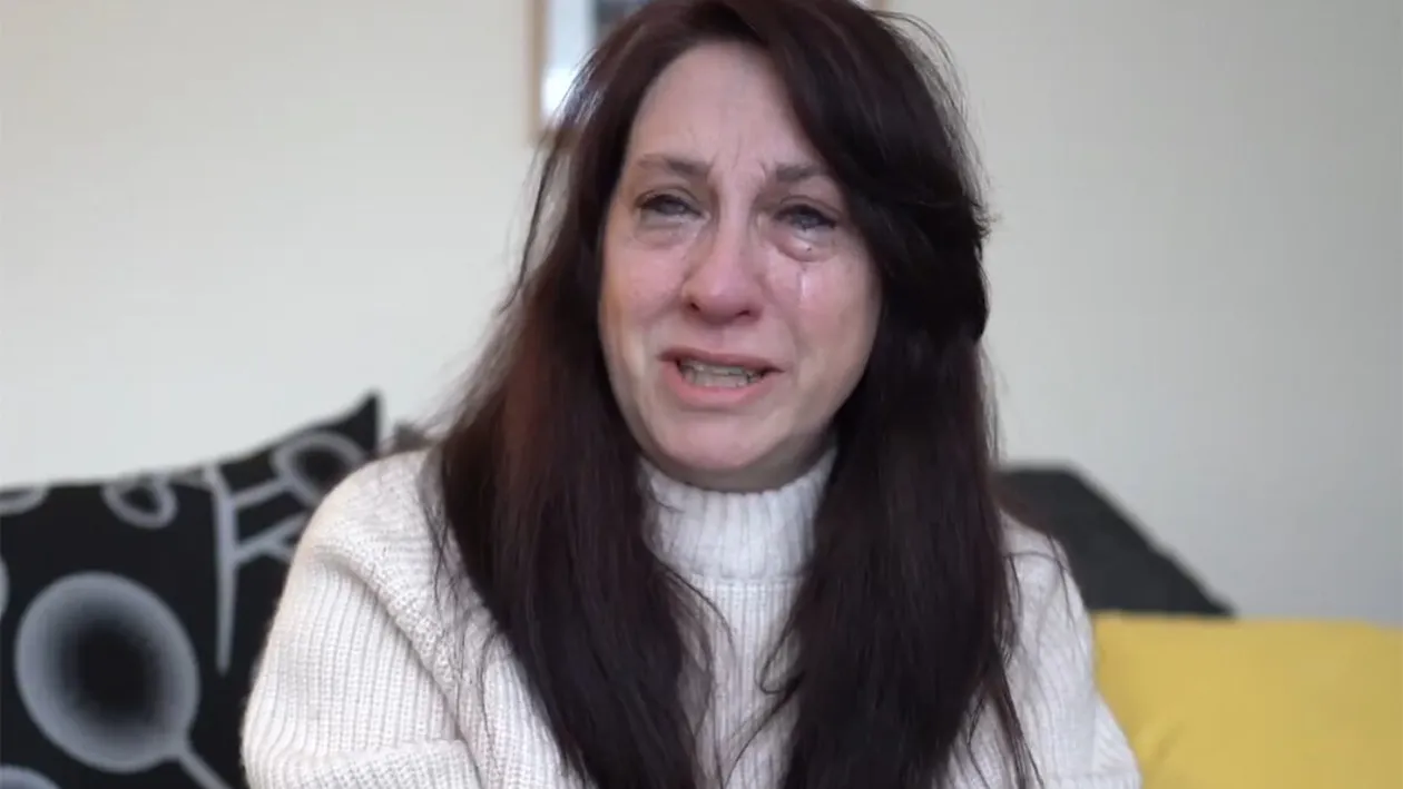 Această femeie s-a cuplat pe internet pe Facebook cu un așa-zis militar american. Ireal cine era Murphy Townsend, de fapt