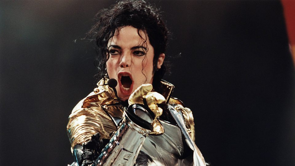 Misterul dispariției singurei românce care l-a sărutat pe Michael Jackson. Ce s-a întâmplat cu Cora