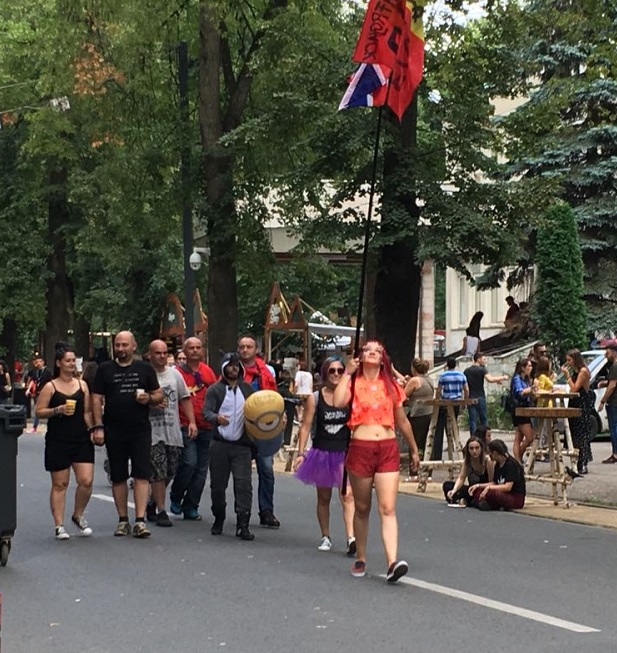 Un grup de englezi s-a făcut remarcat în deschiderea UNTOLD 2018! Petrecăreții sunt puși pe fapte mari