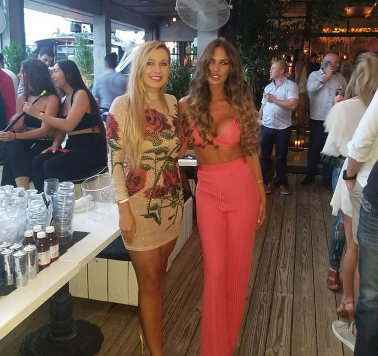 Ioana, una dintre româncele care a plecat cu Maluma din Face Club Bucharest