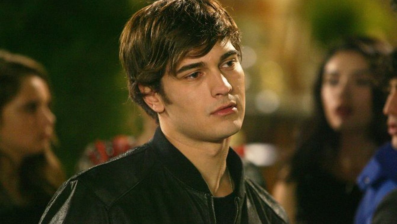 Cagatay Ulusoy, celebrul actor din serialul „Yaman”, schimbare radicală de look! Fanii lui au reacţionat instantaneu când au văzut imaginile