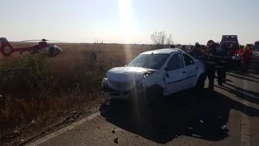 O femeie de 84 de ani a murit după ce ginerele ei s-a răsturnat cu mașina pe DJ 701, la Corbii Mari