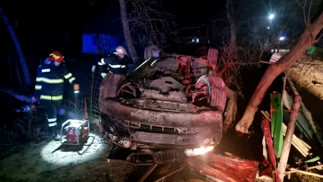 Accident teribil în Botoșani! Un tânăr fără permis a provocat haos pe șosele. Un deces și patru persoane rănite  