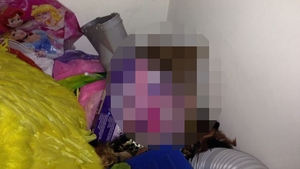 A intrat la miezul noptii in camera fetitei ei si a IMPIETRIT: "Era acolo si o LINGEA pe faţă. Am ingheţat de teroare"