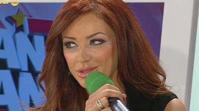 Bianca Drăguşanu a mâncat shaorma pentru prima dată în viaţa ei. Crezi că i-a plăcut?