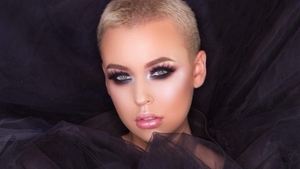 Misha, lipsită de inhibiții! Soția lui Connect-R și-a afișat posteriorul într-o lenjerie sexy