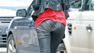 Delia Matache afiseaza un posterior "de negresa"