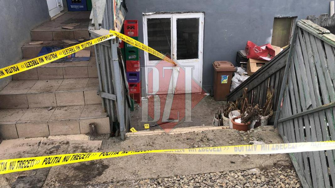 Mărturiile uluitoare ale vecinilor, după ce un bărbat din Iași și-a lovit soția cu un topor și apoi s-a spânzurat