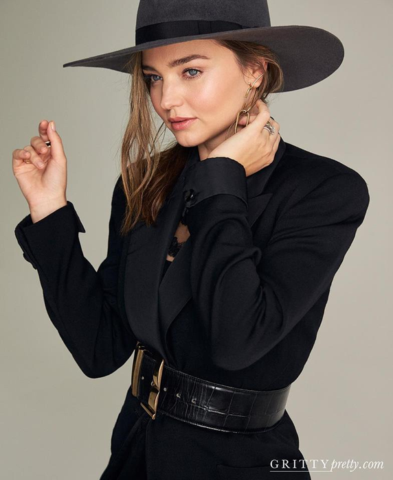 Veste bombă în showbiz! Vedeta este însărcinată pentru a treia oară