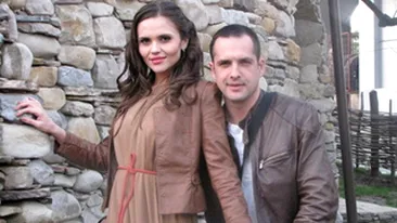 Cristina Siscanu despre sotul ei: Stiati ca, de peste 10 ani de zile, Madalin Ionescu prezinta zilnic, in direct, emisiuni TV?!