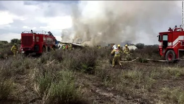 Momentul când avionul Aeromexico se prăbușește, filmat de un pasager!