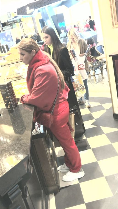 Gata! Ana și Rebecca au fost servite