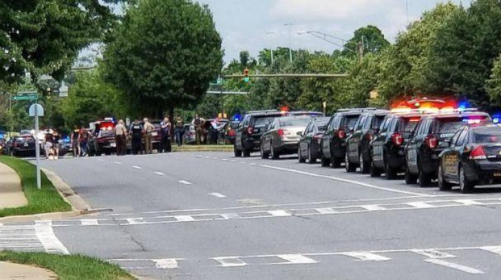 Atac armat la redacția unui ziar din S.U.A! Sunt cel puțin 5 morți