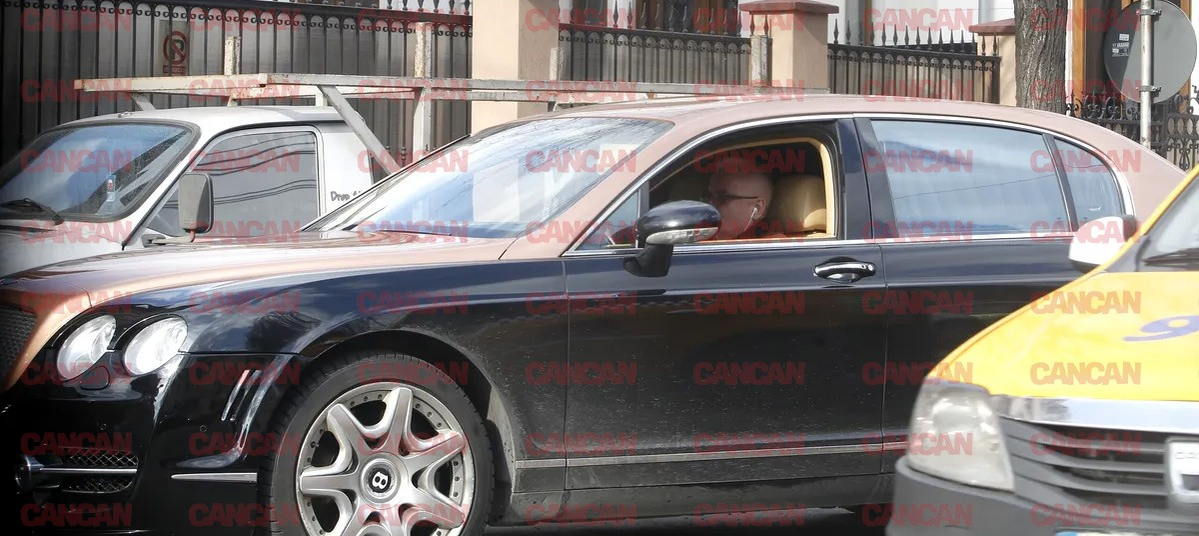Irinel Columbeanu făcea furori cu Rolls Royce-ul  său / sursă foto: CANCAN.RO