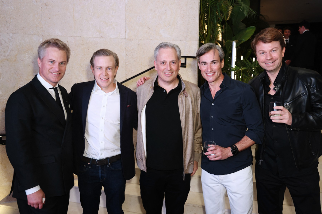 Ken Howery (al doilea din stanga), in 2024, in timpul lansarii Sauron, prima platforma perceptuala de siguranta a locuintei, la Miami, in Florida. Foto: Profimedia