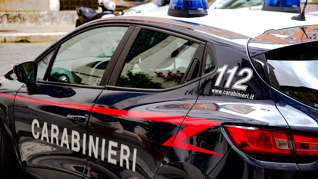 Român, expulzat din Italia după ce s-a bătut cu polițiștii! Bărbatul i-a și mușcat pe oamenii legii