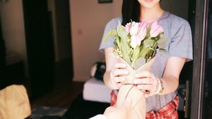 Ce cadouri să nu faci niciodată de Valentine’s Day dacă vrei să păstrezi relaţia intactă