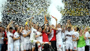 Noul actionar, asteptat ca painea calda. Cainii spera ca Negoita sa le gadile cardurile