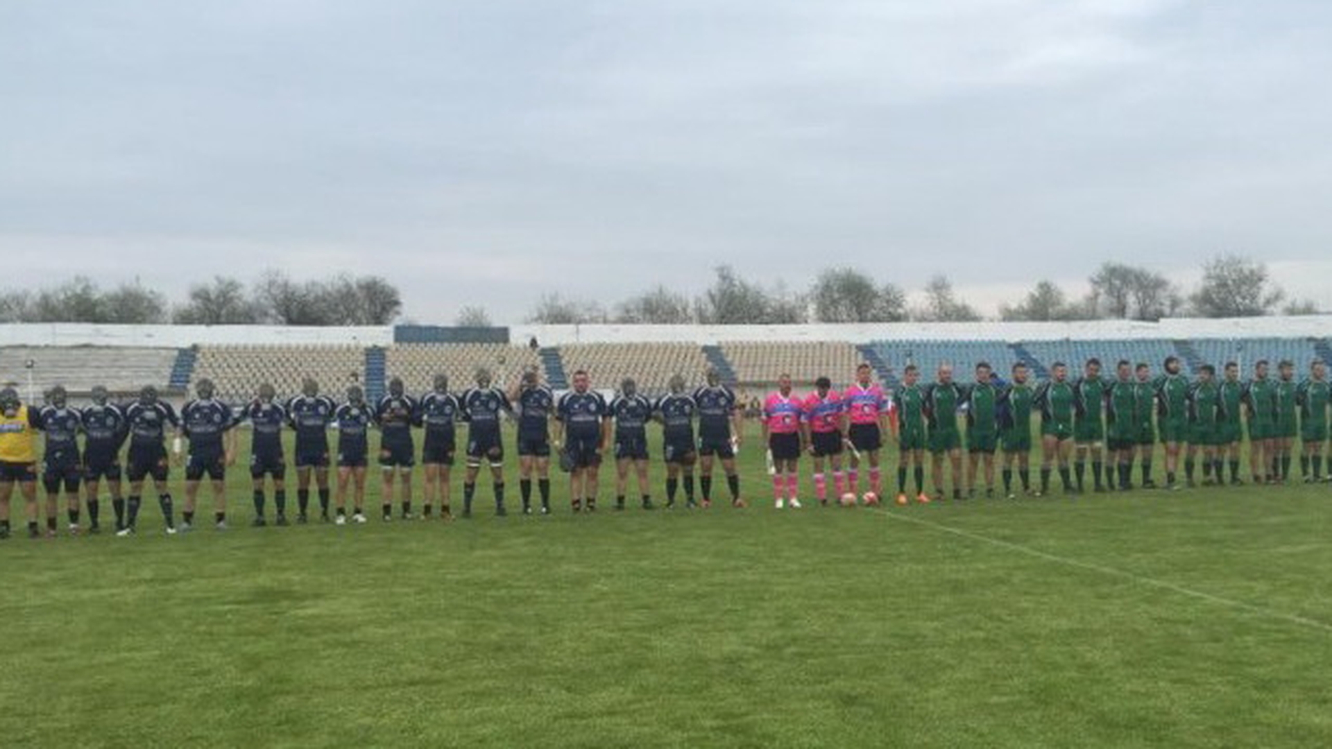 Se intampla in Romania! Rugbystii au intrat pe teren purtand masti de gaze! VEZI motivul revoltator din spatele acestui gest!