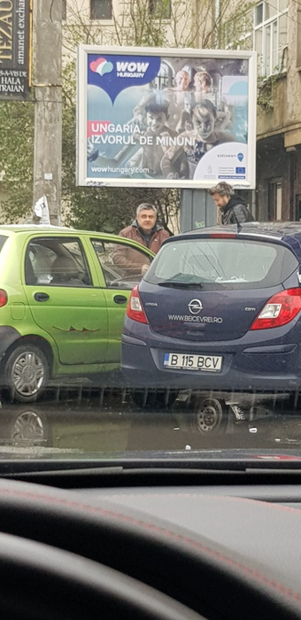Cătălin Botezatu, accident pe strada Traian! Ce i-a cerut șoferului pe care l-a ”șifonat” GALERIE FOTO