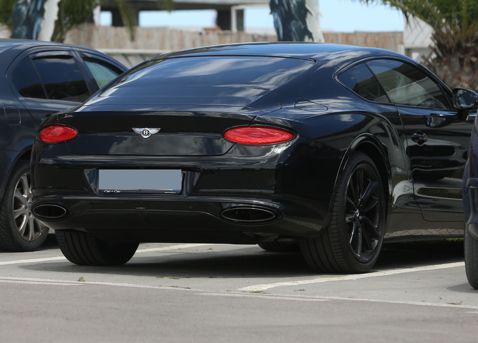 Ionuț Andrei Radu a apărut la Mamaia cu un Bentley de 250.000 €!