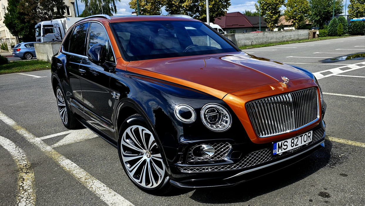 Noul Bentley Bentayga al Roxanei Dobre costă aproape un sfert de milion de euro!
