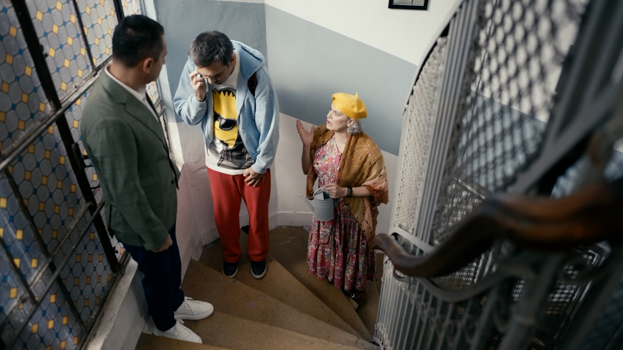 „Mă mut la mama”, o comedie despre familie și toate problemele ei. Primele imagini de pe platourile de filmare