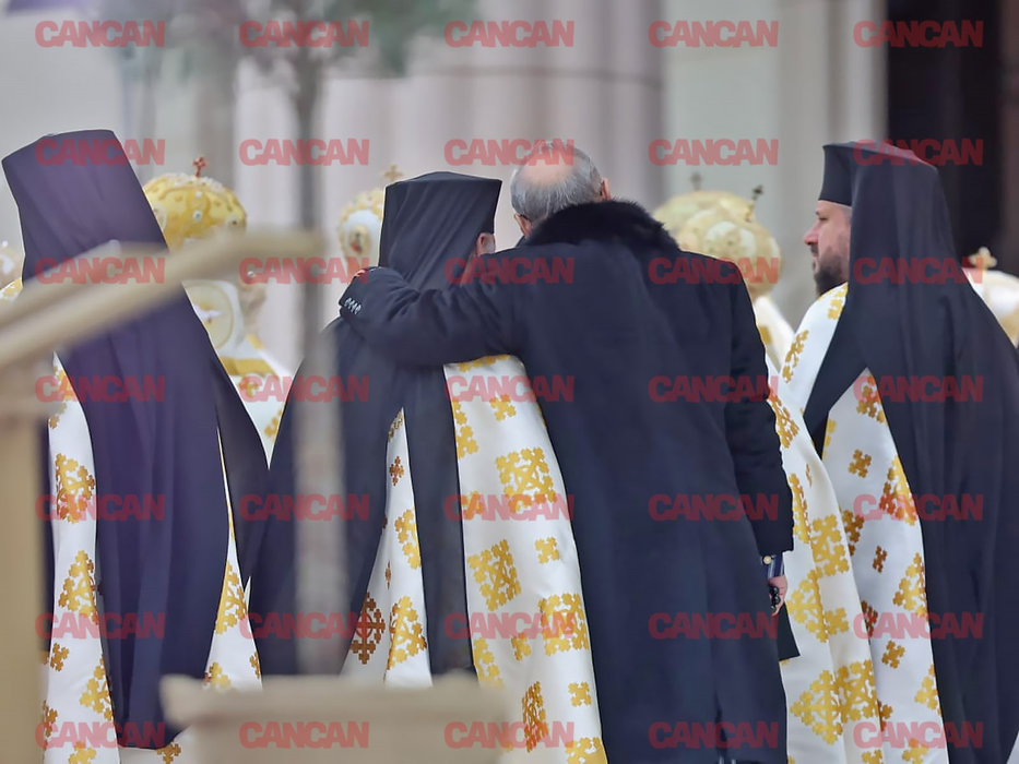 Gigi Becali a ajuns la Catedrala Mântuirii Neamului! Azi, 26 octombrie 2025, se sfințește cea mai mare biserică ortodoxă din lume