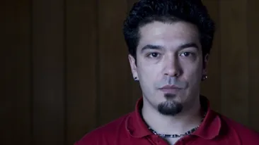 Eroul Adi Despot! Era ars, plin de negreala pe ochi si cara un tanar