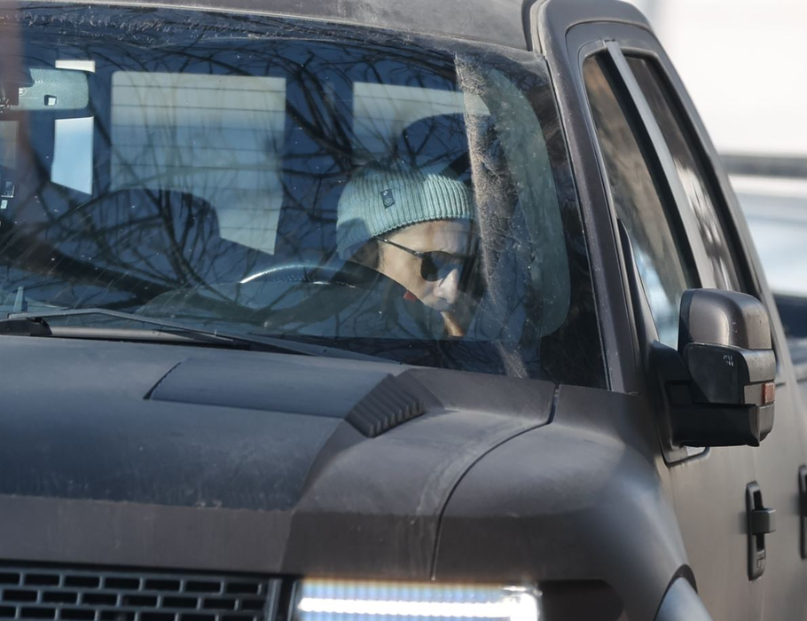 Dani Oțil înceară să pară "mafiot" (SURSA FOTO: CANCAN.RO)