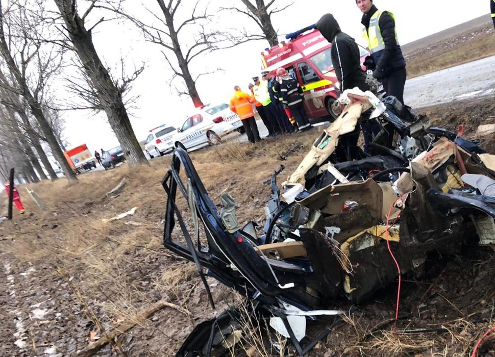 Tragedie in muzica din Romania! Cantaretii au murit intr-un accident rutier teribil! BMW-ul s-a rupt in bucati! Veneau de la un spectacol