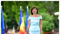 Carmen Iohannis, surprinsă într-o pădure din Sibiu. Mulţi nu şi-au dat seama că este chiar ea. FOTO