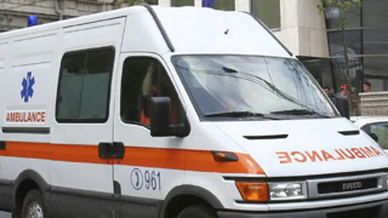 Un constantean ranit intr-un incendiu nu a vrut sa fie dus la spital si a fugit din ambulanta