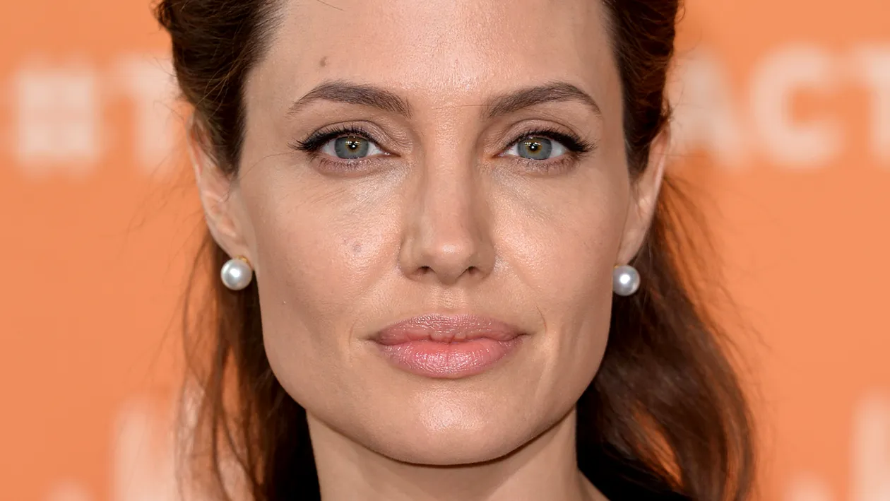 Ea e Angelina Jolie de la Olimpiadă! Cât de mult seamănă sportiva cu celebra actriţă
