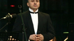 Marcel Pavel va fi amendat pentru cat de prost a cantat imnul! Vezi ce suma trebuie sa plateasca!