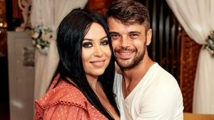 Ce cadou a primit Oana Roman de la Marius Elisei de Sfântul Ion. Ea l-a dus în vacanţă, iar el i-a cumpărat asta
