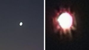 Lumină "misterioasă" pe cer, fotografiată intens la Tuzla. Ce susțin specialiștii că ar putea să fie