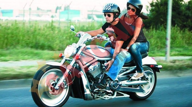 Calareste un motor de 33.000 de euro