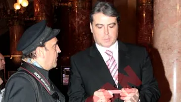 Adrian Cioroianu, vanat de fotografi