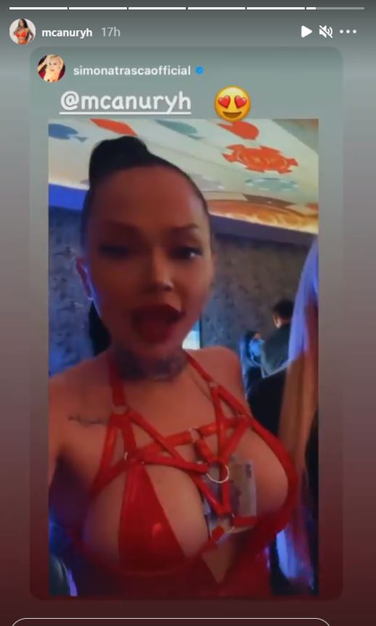 Anuryh și Simona Trașcă au făcut show într-un cazino și au fost răsplătite de clienți instant! Câți bani li s-au băgat în sutien | FOTO
