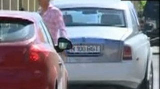 Becali i-a predat lui Borcea cadoul de nunta de 300.000 de euro