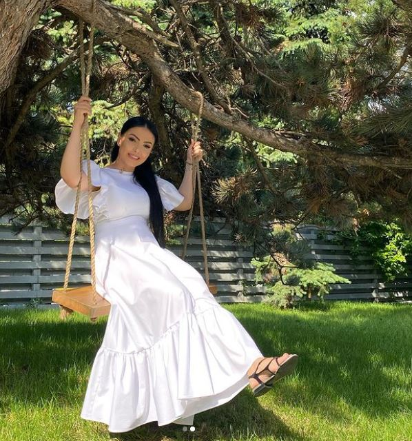 Cristi Mitrea a dezvăluit numele bărbatului care o face fericită pe Andreea Mantea: “Ne-am văzut de vreo două ori”. Cu ce se ocupă iubitul prezentatoarei | VIDEO
