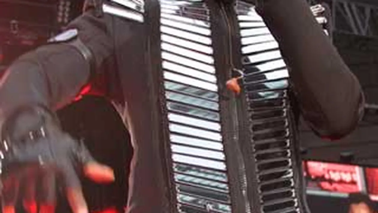 Will.i.am s-a ranit in timpul filmarilor pentru ultimul sau videoclip!