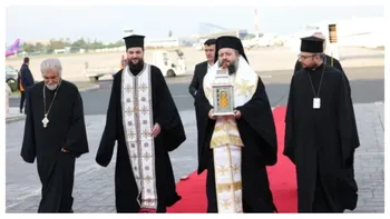 Lumina Sfântă a ajuns în București, cu un avion privat. Primele imagini